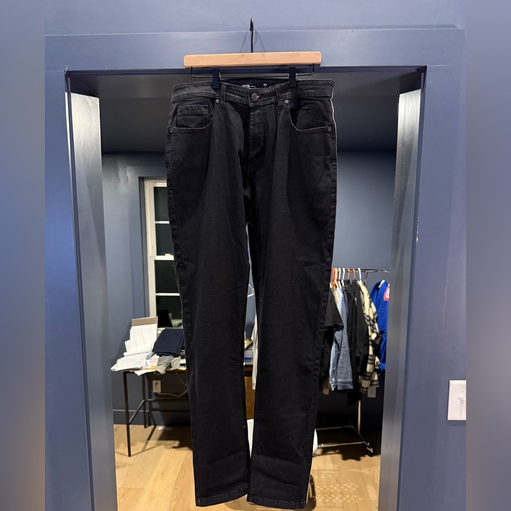 Barbell Athletic Straight Jeans New With Out Tags